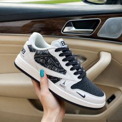 کتونی زنانه مدل Air Jordan Custom رنگ سفید-مشکی کد XRN-2348 (nx)