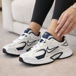 کتانی زنانه NIKE V5K سفید و سورمهای کد GPZ-1777
