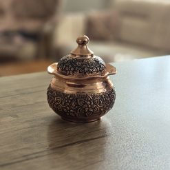 Alternative view of قندان مسی طرح رز لب کنگره‌ای رنگ مسی (NF)