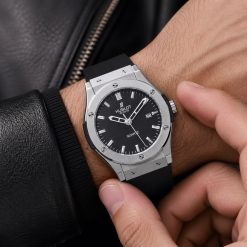 ساعت مردانه مدل هابلت Hublot رنگ نقرهای - مشکی (e) کد W112