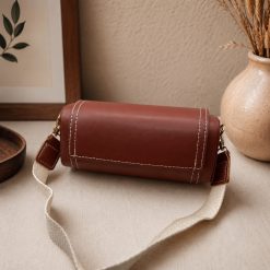 Alternative view of کیف دوشی زنانه طرح استوانه‌ای رنگ عسلی کد 524 (x)