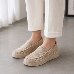 گیوه زنانه دست دوز کرمی زیره لژ دار (R) کد G301