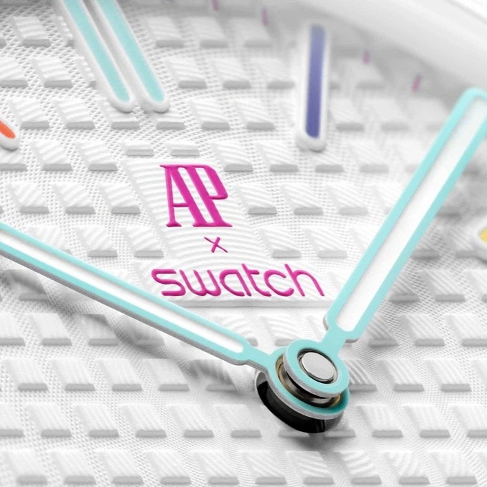ساعت مردانه سواچ و AP مدل رویال پاپ سفید (ZZ) کد XMA-4864 - تصویر 9