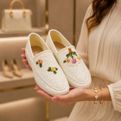 گیوه زنانه دست دوز سفید گلدوزی زیره آلن (R) کد G152