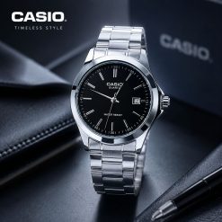 ساعت CASIO مردانه فلزی صفحه گرد رنگ نقرهای - مشکی کد XRN-14055