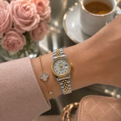 Alternative view of ساعت رولکس زنانه سری دیت جاست سیلور طلایی بند فلزی (e) کد XRN-8578