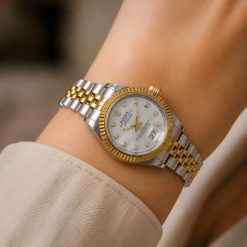 ساعت رولکس زنانه سری دیت جاست سیلور طلایی بند فلزی (e) کد XRN-8578