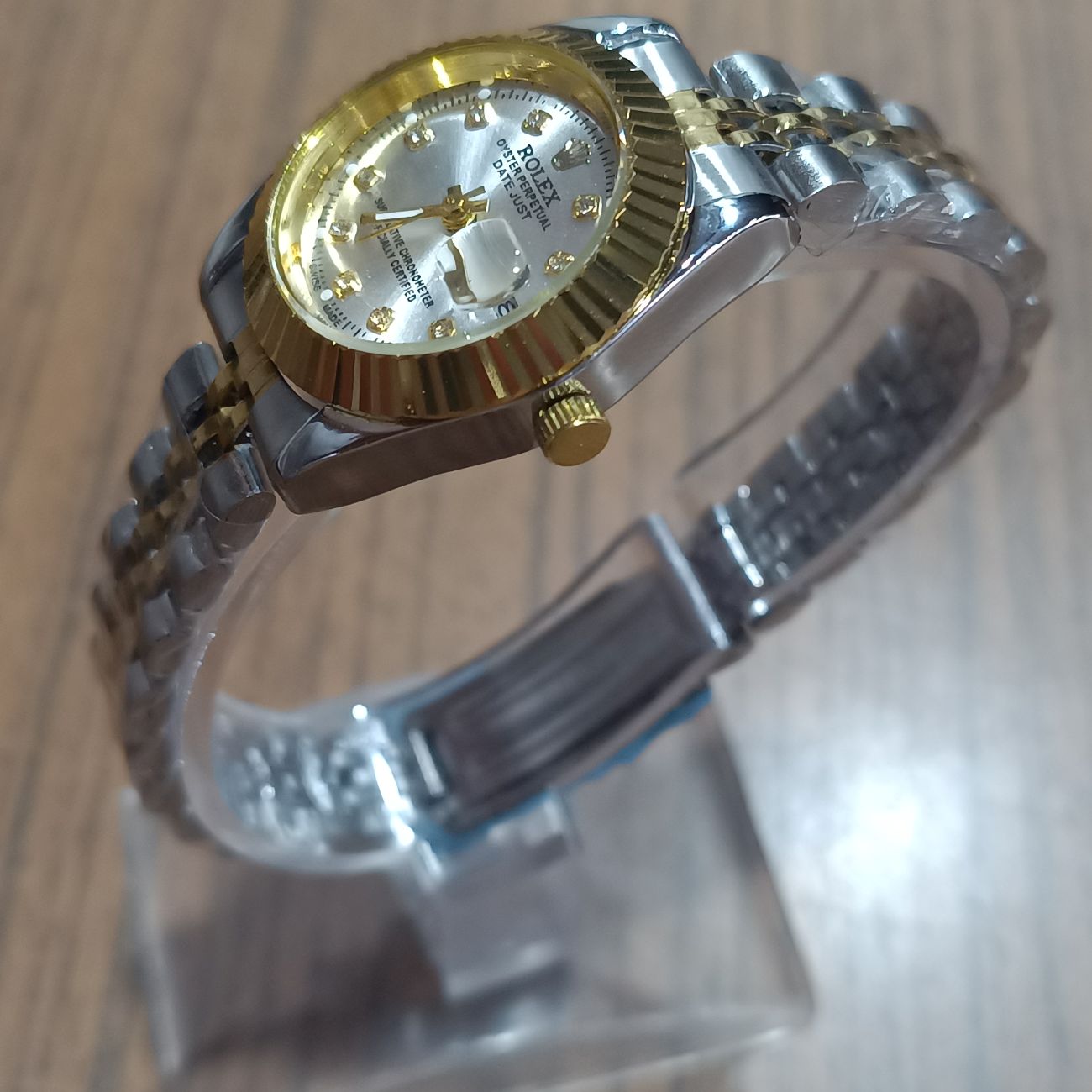 ساعت رولکس زنانه سری دیت جاست سیلور طلایی بند فلزی (e) کد XRN-8578 - تصویر 8