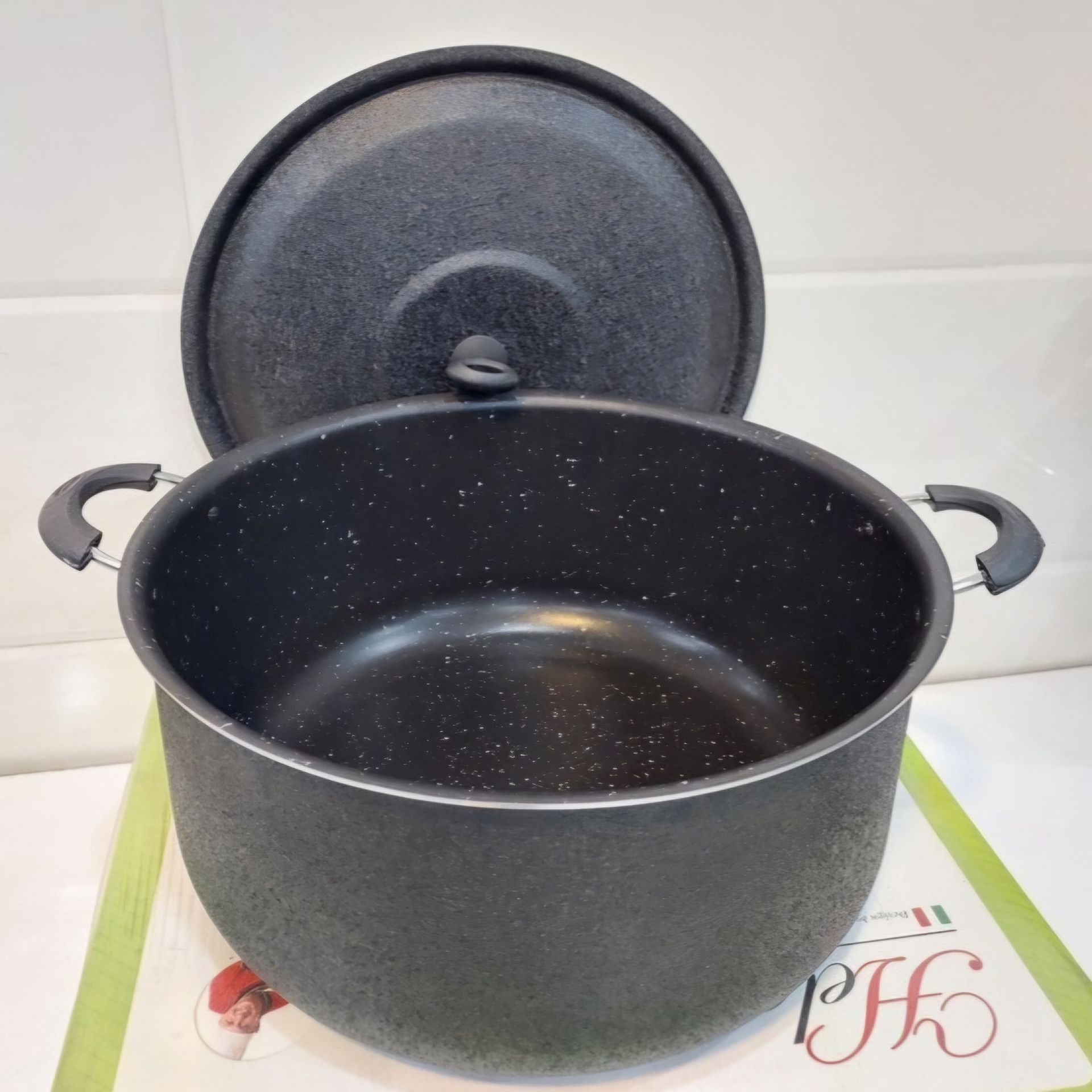 قابلمه تک سایز 46 گرانیتی 35 نفره هلنا مشکی چروک (AF) کد LGH108 - تصویر 4
