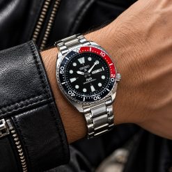ساعت مردانه سیکو خلبانی سیلور صفحه مشکی قرمز (ZZ) W1765